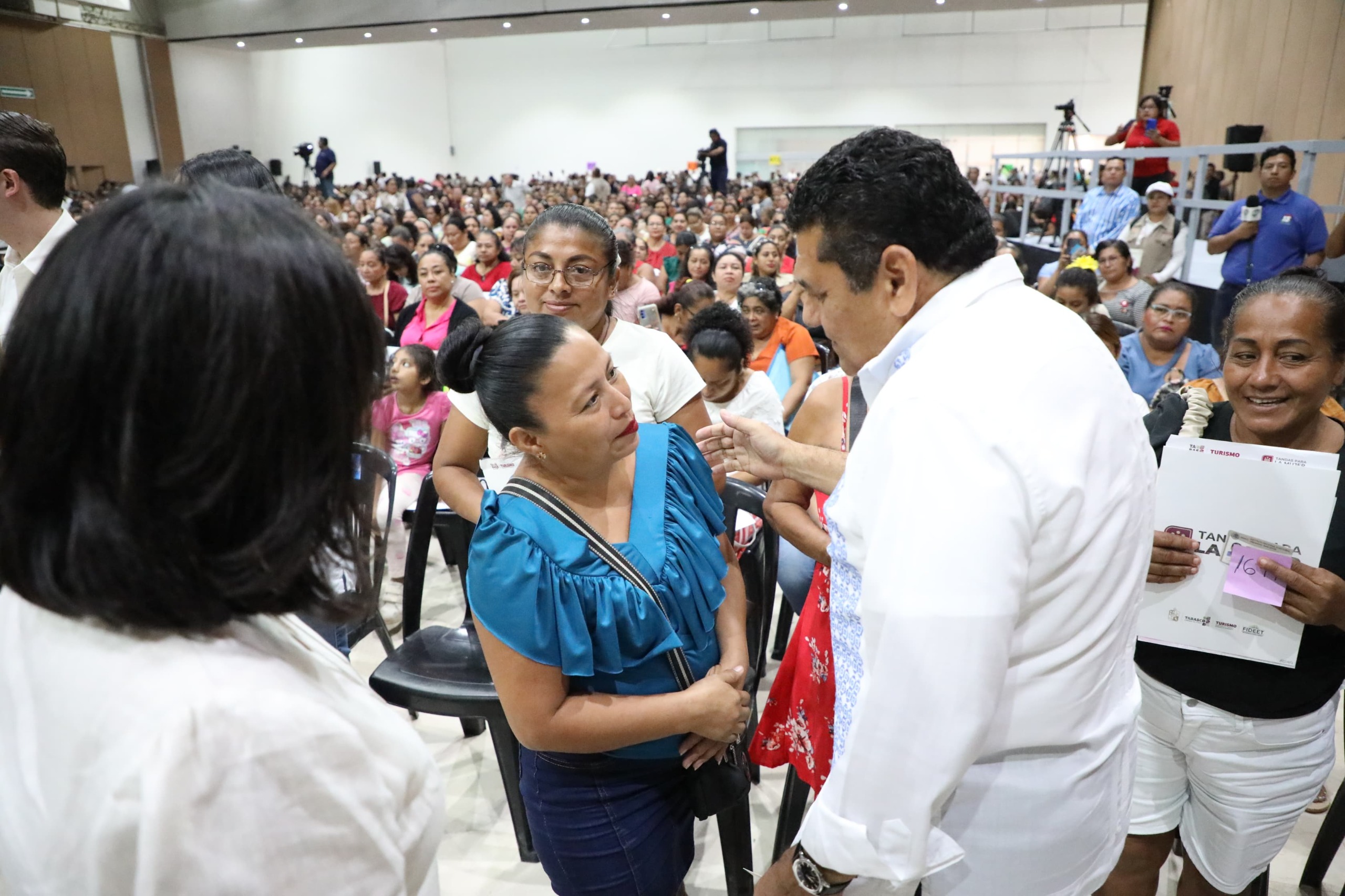 Gobierno del pueblo entrega 2 mil tandas para la mujer en centro y cumple meta 2025 de apoyo a 10 mil tabasqueñas la revista del sureste mx 10Mil 3