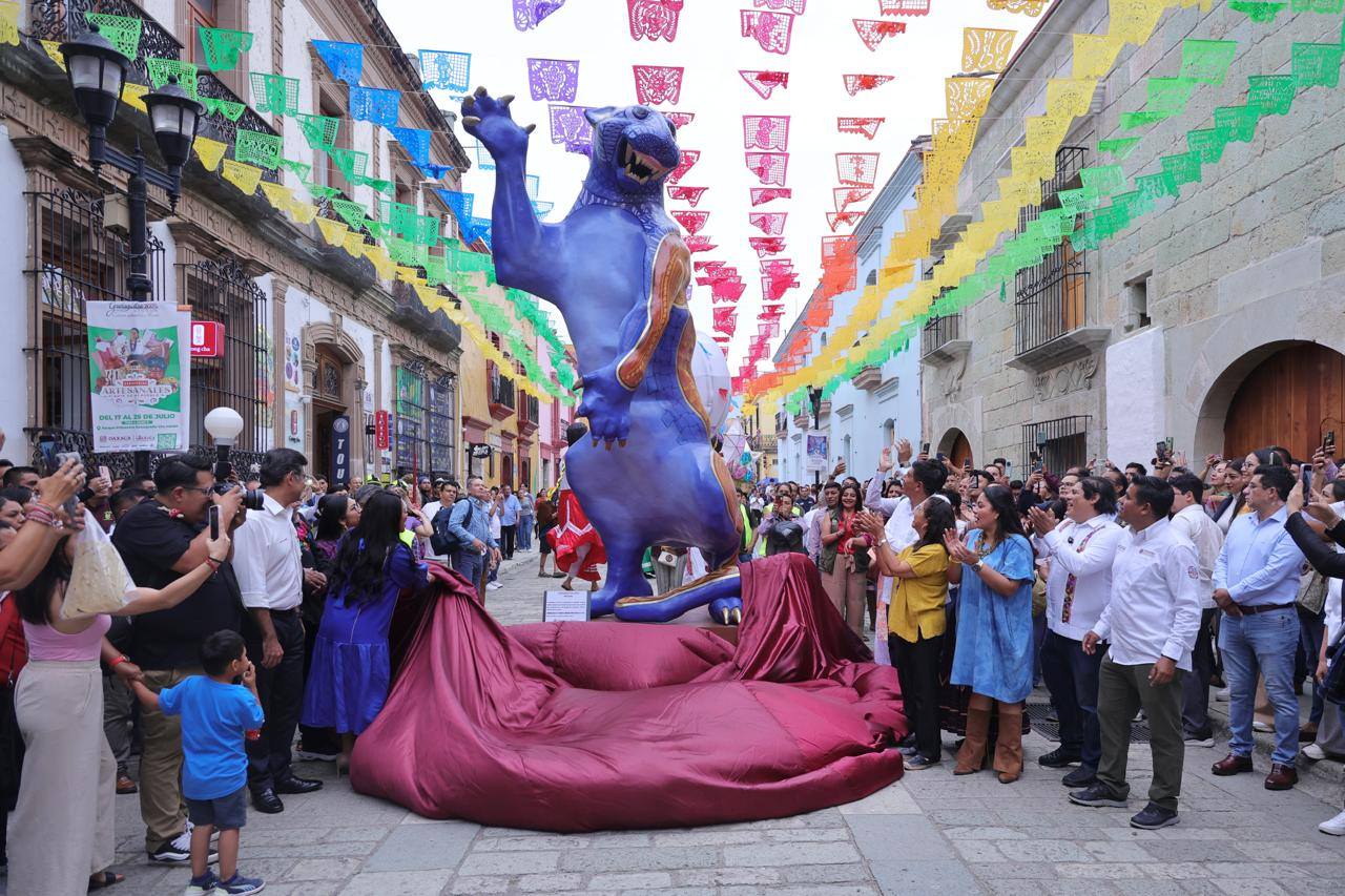 Oaxaca inaugura el “sendero de los nahuales”, arte monumental que transforma el andador turístico la revista del sureste mx Andador 4