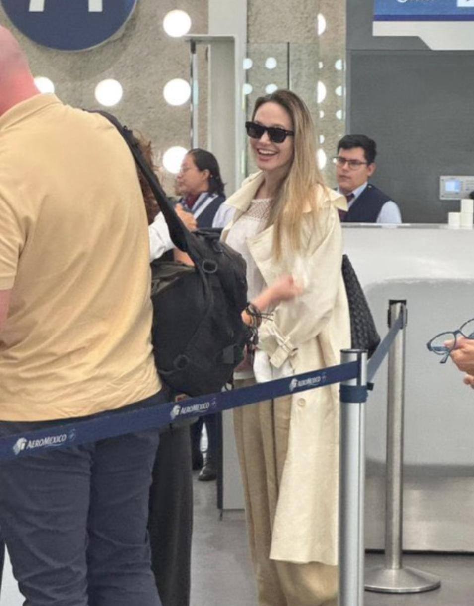 Salma hayek y angelina jolie visitan veracruz la revista del sureste mx Angelina 2