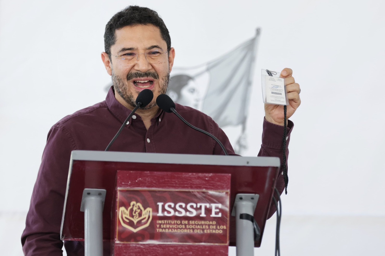 Seguirá en funciones el Hospital Gómez Farías tras apertura del nuevo ISSSTE en Jalisco: Martí Batres El director general del Instituto de Seguridad y Servicios Sociales de los Trabajadores del Estado (ISSSTE), Martí Batres Guadarrama, recorrió este fin de semana el estado de Jalisco, donde visitó el Hospital “Dr. Valentín Gómez Farías”, y las Clínicas de Medicina Familiar (CMF) 2 y 3 de Guadalajara. https://larevistadelsureste.com