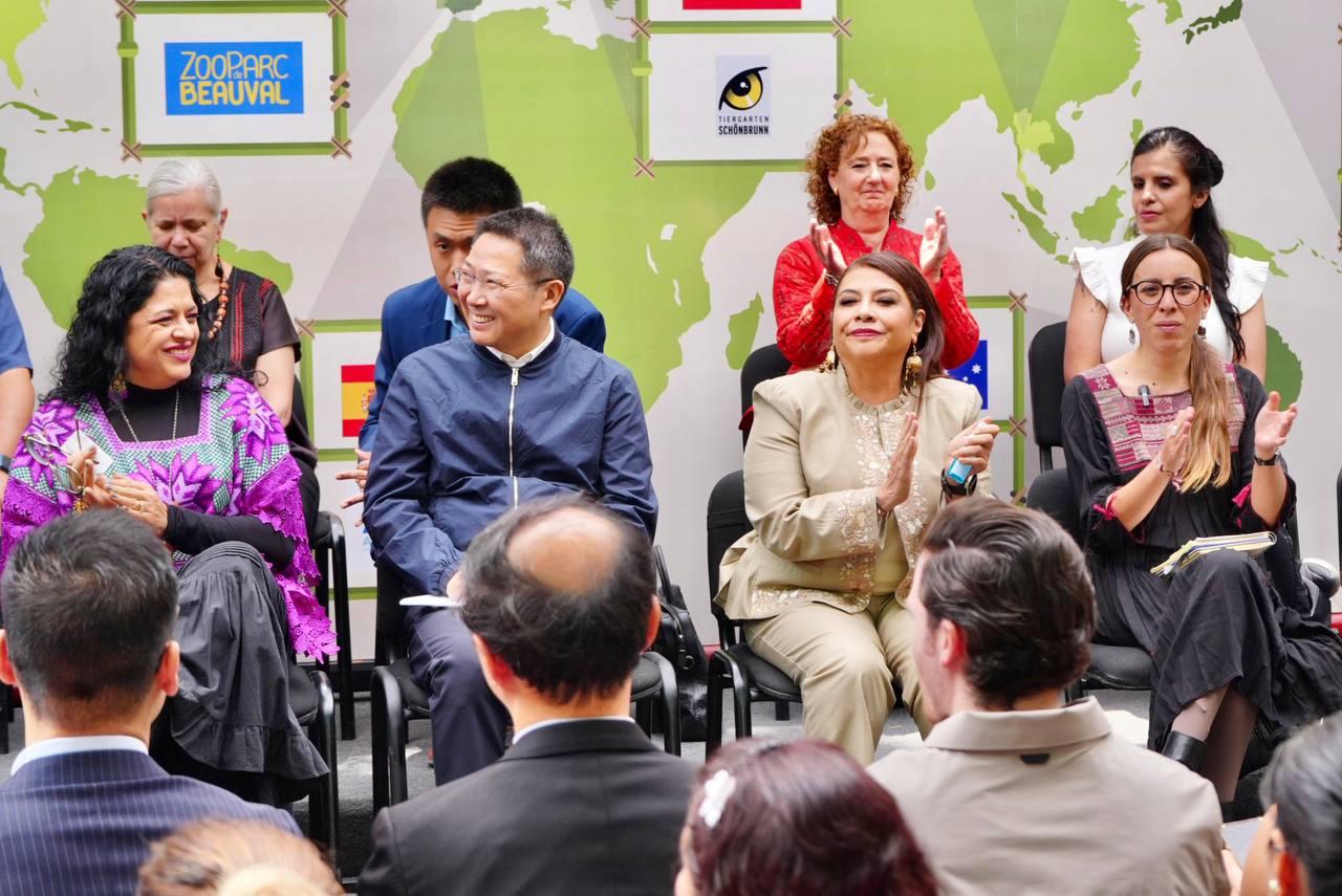 Cdmx celebra los 35 años de xin xin con billete conmemorativo de la lotería nacional la revista del sureste mx Sorteo 2