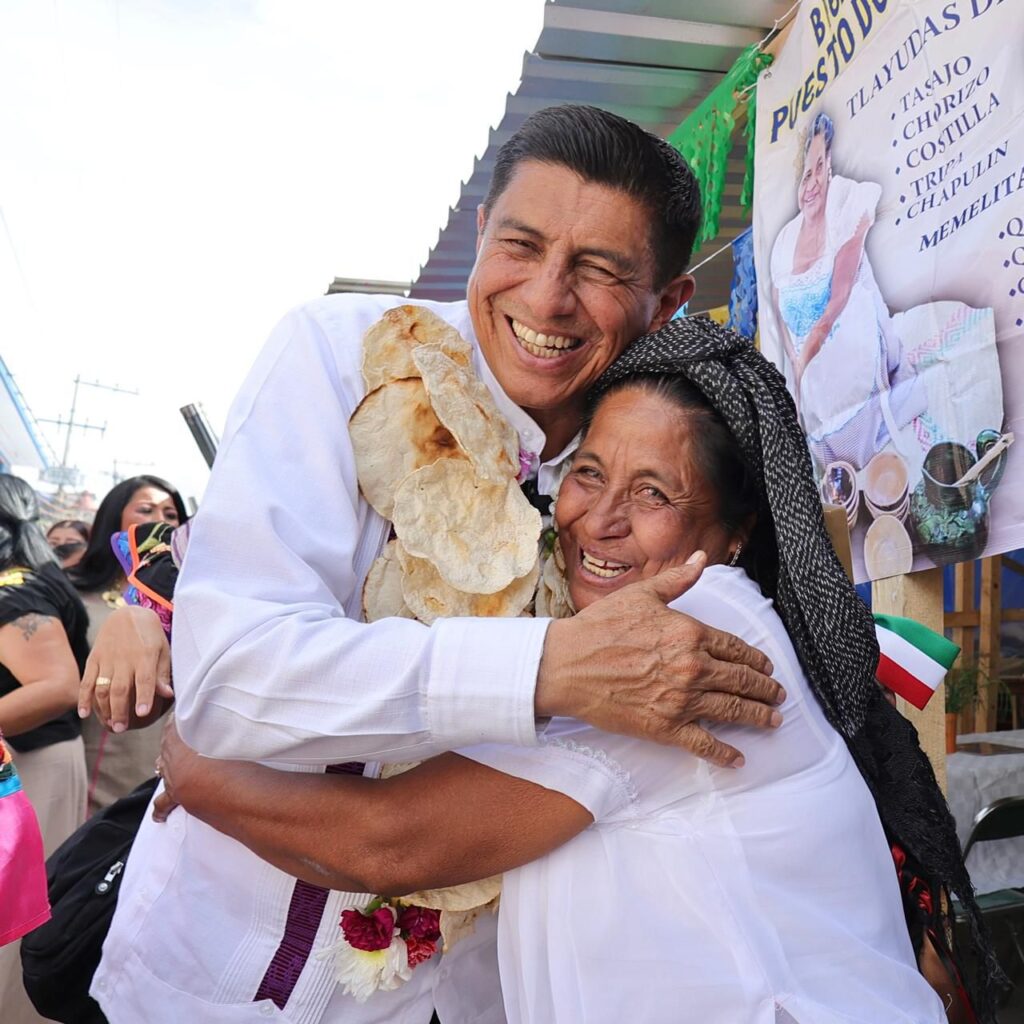 ¿buscas qué comer en oaxaca? La tlayuda te espera en su feria anual la revista del sureste mx Tlayuda 2