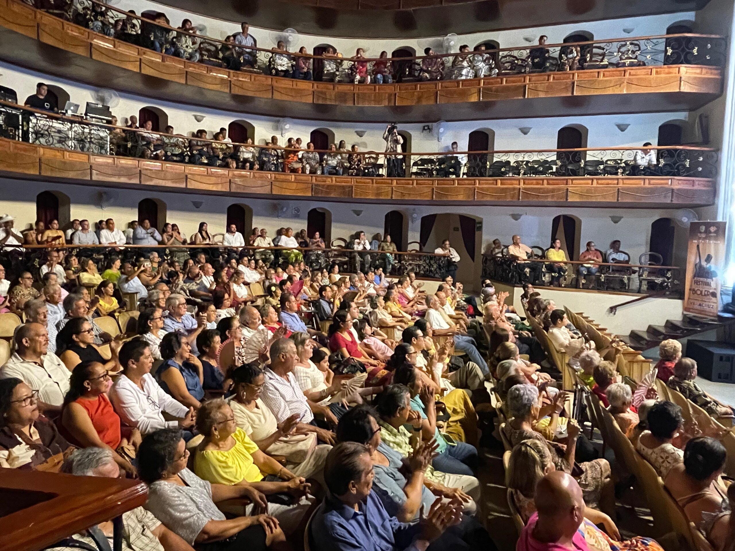 Yucatán brilla en veracruz con la orquesta típica yukalpetén la revista del sureste mx Vera 3 Scaled