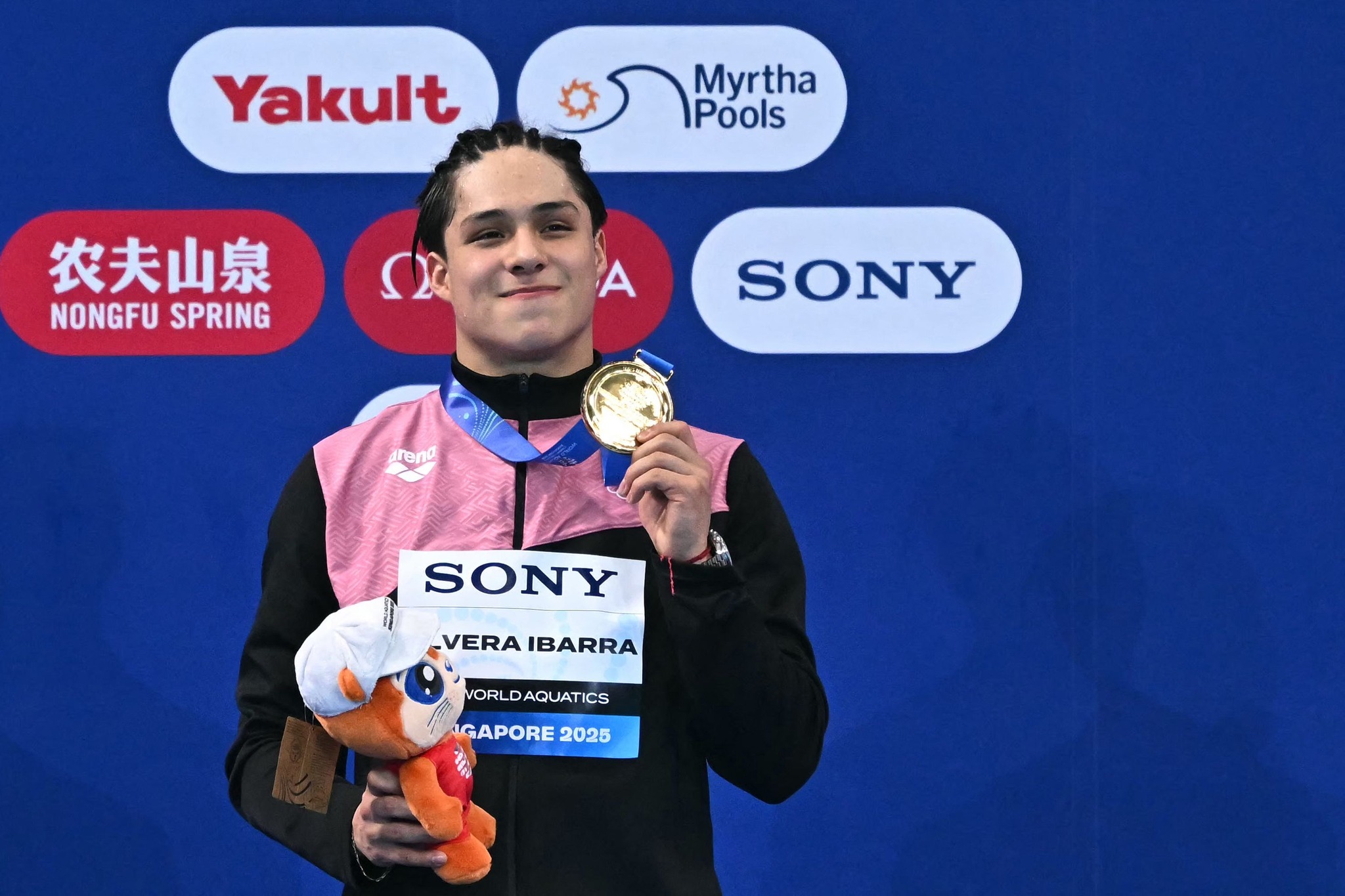 Osmar Olvera Hace Historia En Singapur Primer Mexicano Campeon Mundial En Trampolin De 3 Metros