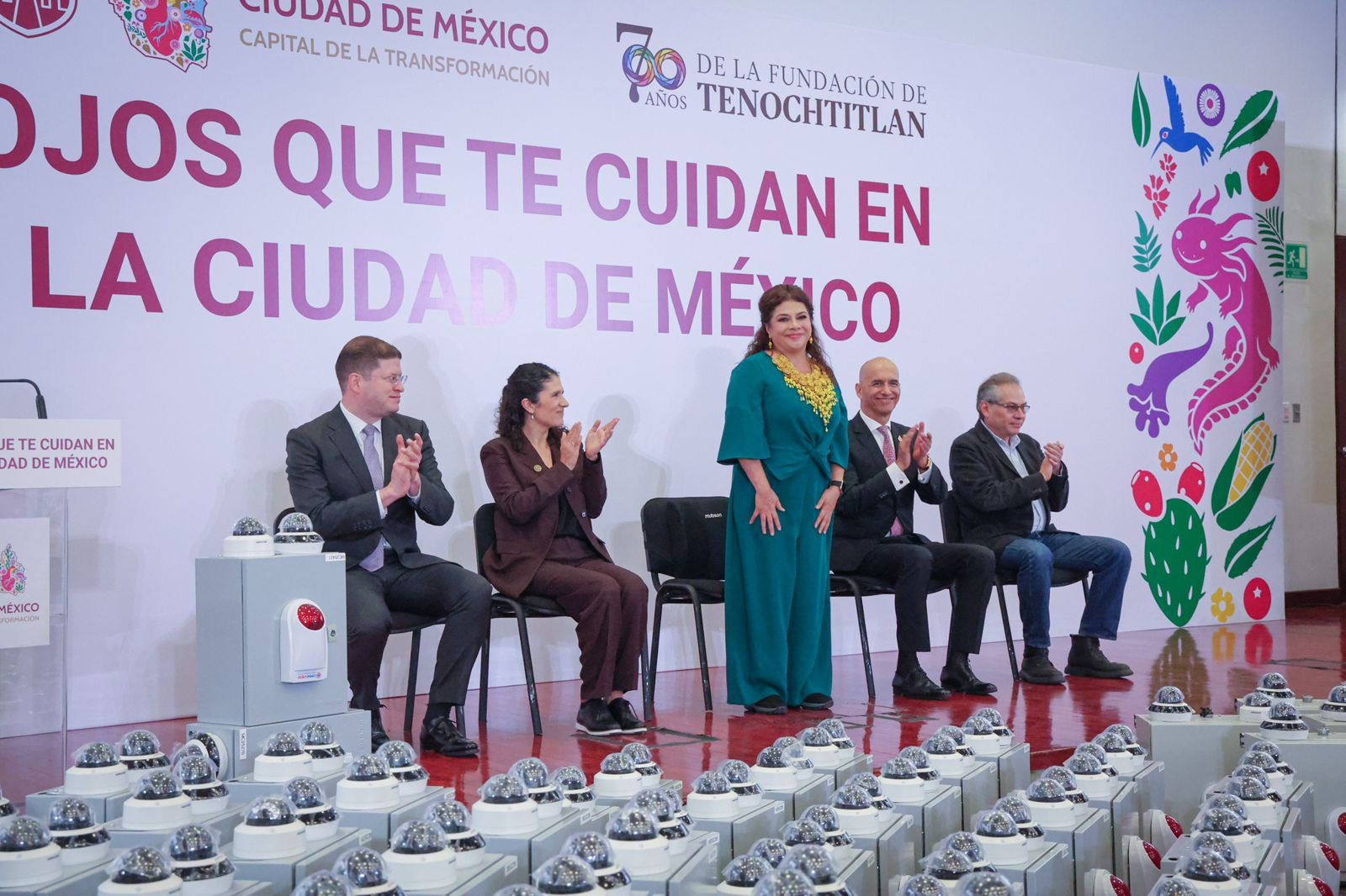 Cdmx, la más videovigilada de américa: brugada entrega 30 mil cámaras y 15 mil tótems la revista del sureste mx Camara 2