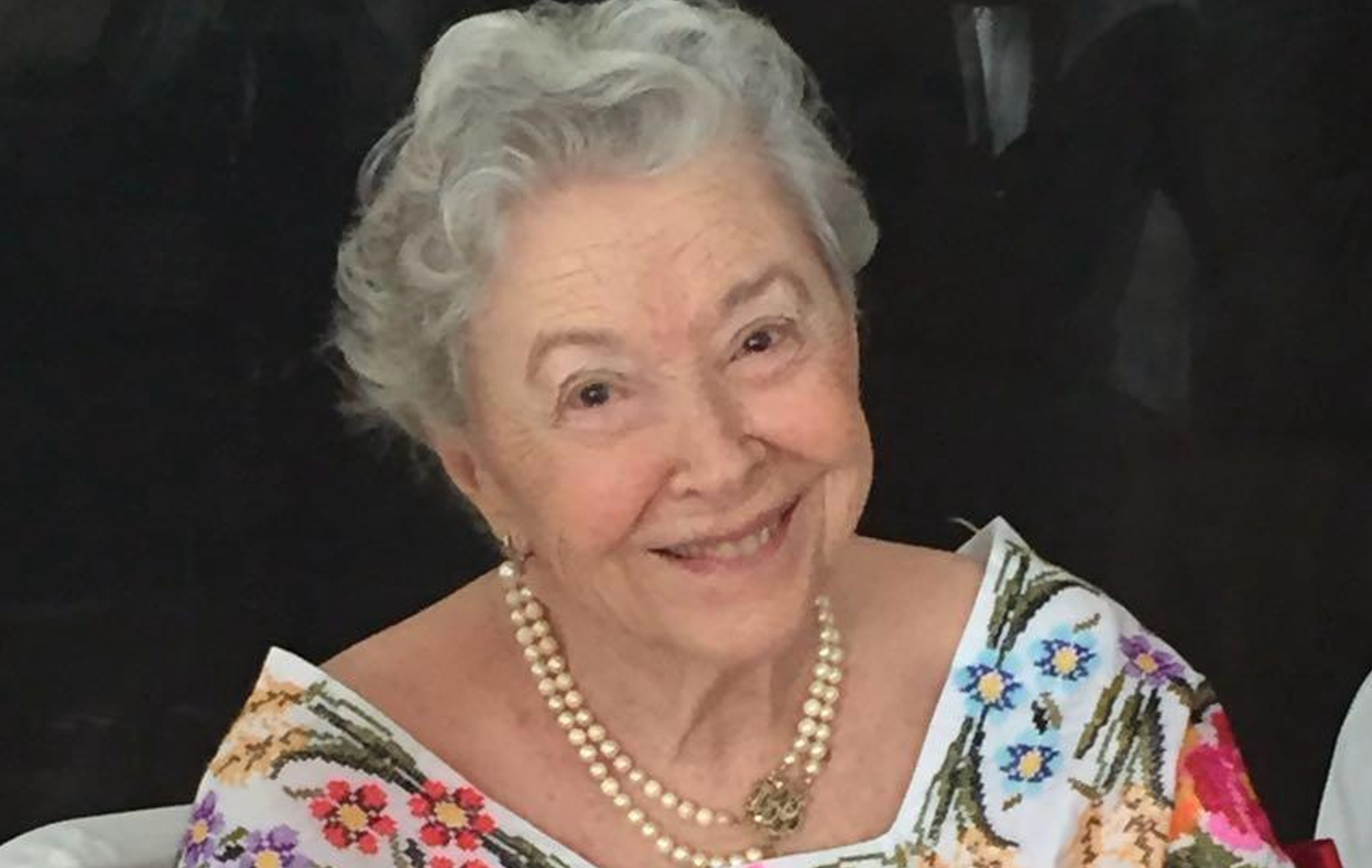 Fallece María Elena Ponce Rubio de Regil, símbolo de elegancia y fortaleza de Yucatán
