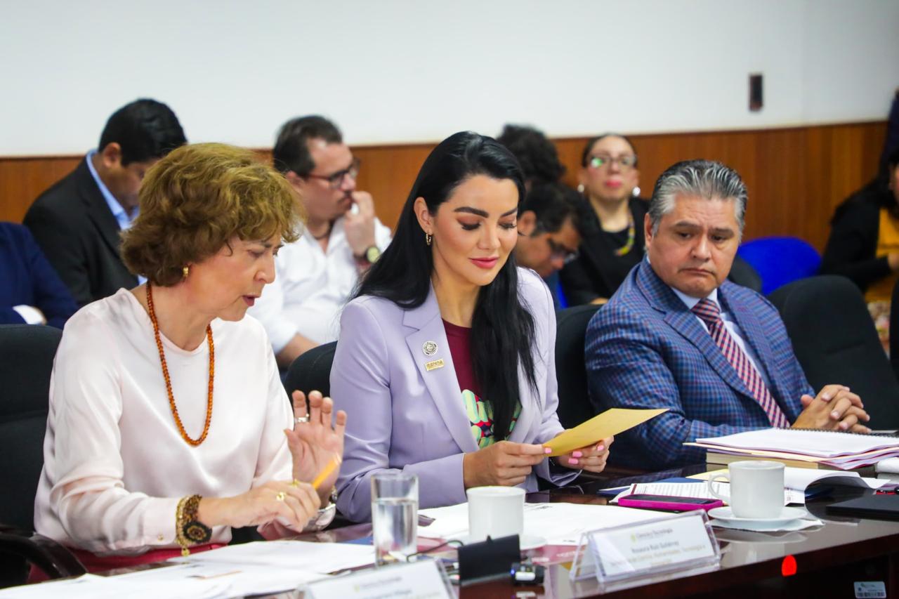 Gabriela jiménez y la titular de ciencia, rosaura ruiz, presentan plan para convertir a méxico en referente científico la revista del sureste mx Gabyciencia 3