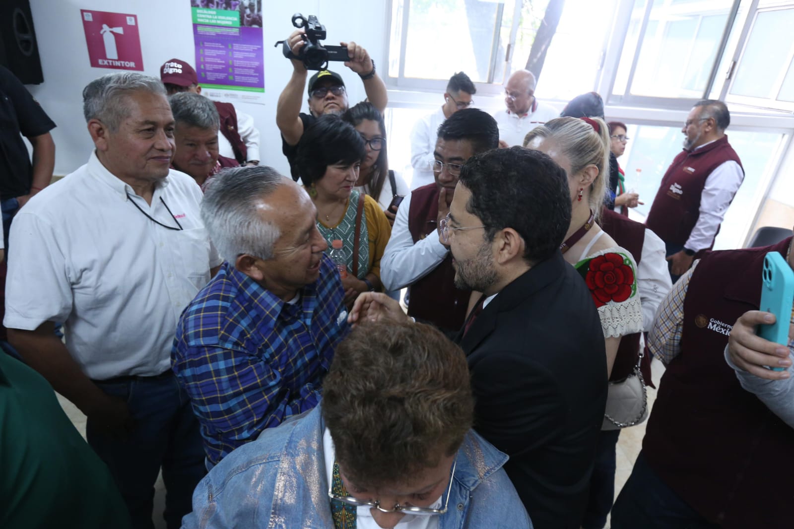 Martí batres destaca mejoras de la clínica es nuestra en unidades del issste la revista del sureste mx Foto 4