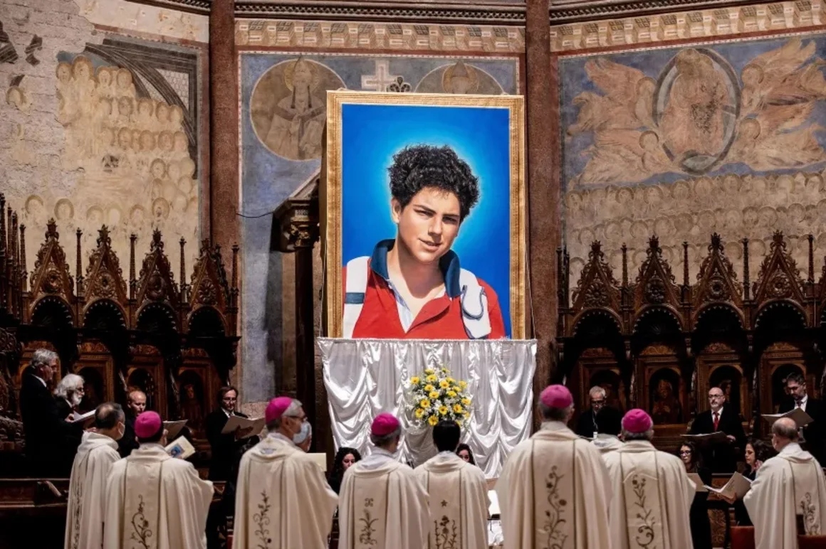 Carlo Acutis, el “influencer de Dios”, es canonizado como el primer santo millennial
