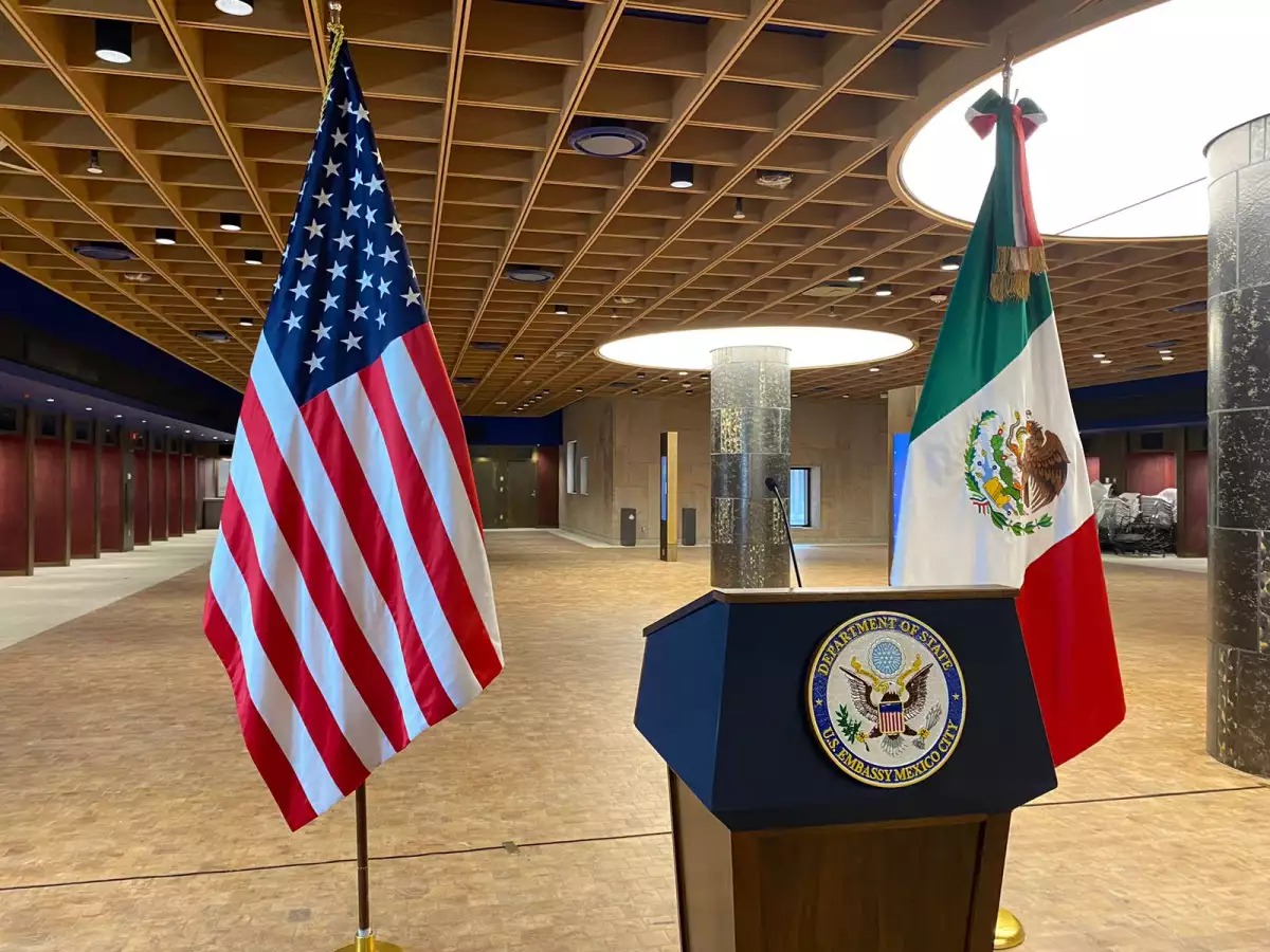 Embajada de Estados Unidos en México anuncia suspensión de actualizaciones en redes sociales por falta de fondos