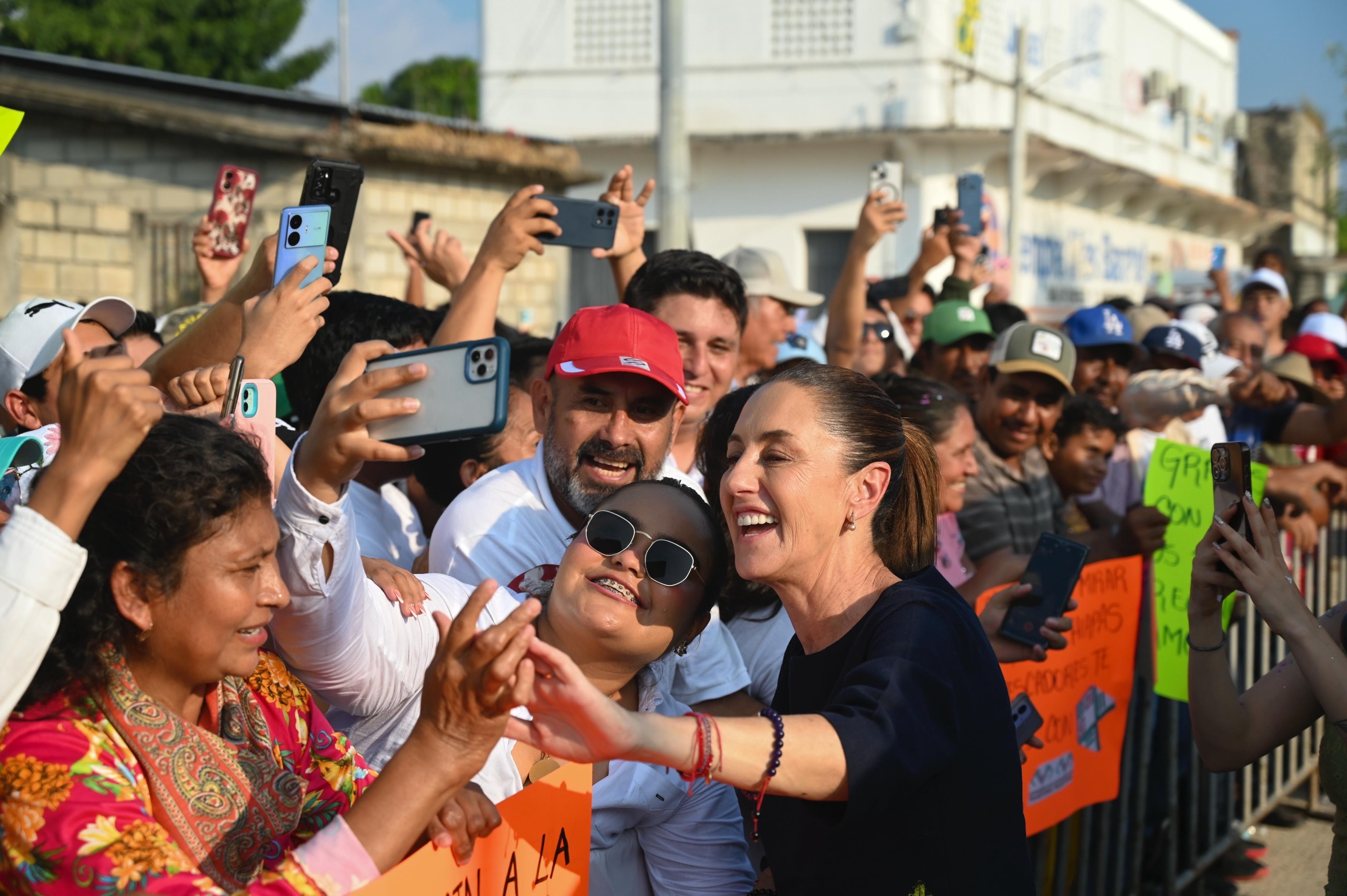 Sheinbaum inaugura estaciones tonalá y arriaga,chiapas del tren interoceánico y anuncia ruta hasta ixtepec la revista del sureste mx 211125 Csp Inauguracion. De La Estacion De Tonala Linea K Del Tren Interoceanico 3