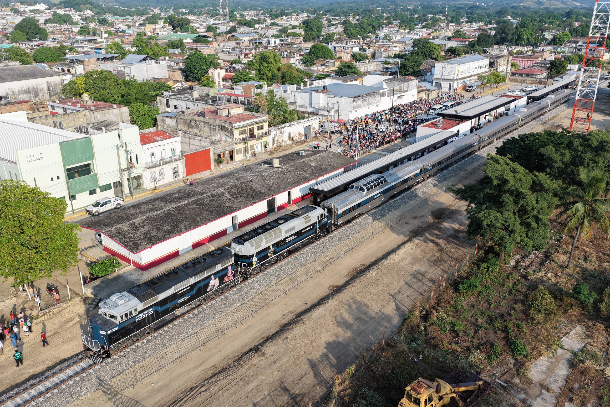 Sheinbaum inaugura estaciones tonalá y arriaga,chiapas del tren interoceánico y anuncia ruta hasta ixtepec la revista del sureste mx 211125 Csp Inauguracion. De La Estacion De Tonala Linea K Del Tren Interoceanico 6