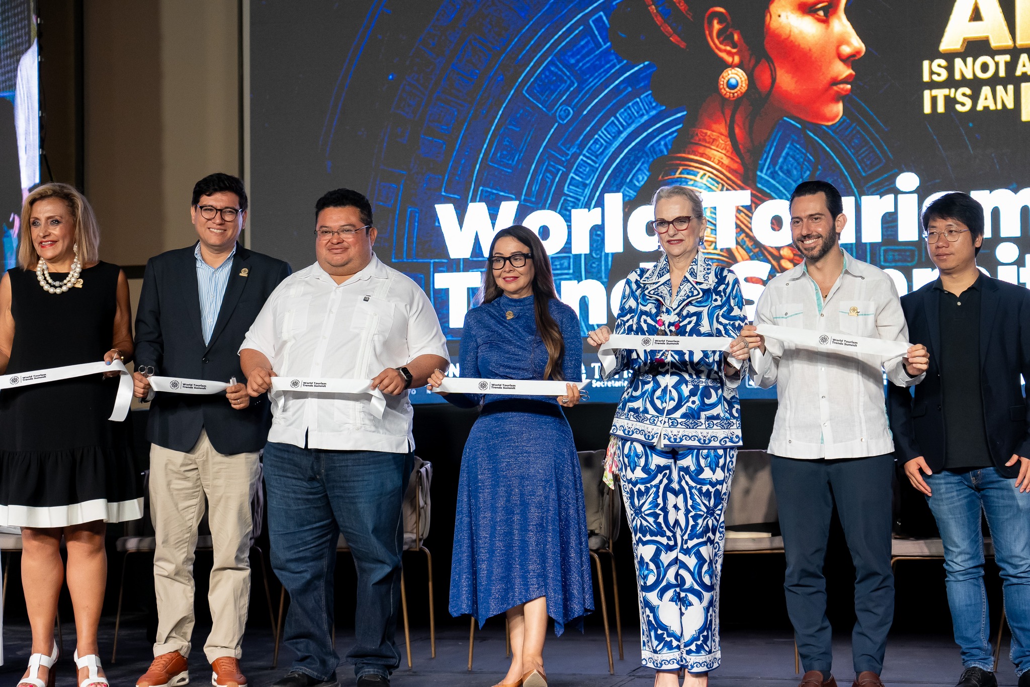 Cozumel vive el World Tourism Trends Summit 2025: La IA marca el presente y futuro del turismo global