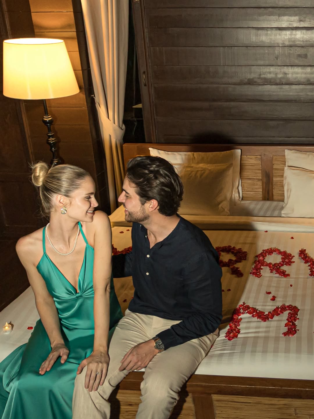 Inna moll, miss chile 2025, anuncia su compromiso tras una romántica propuesta en tailandia la revista del sureste mx Hoy Celebrebramos Un Capitulo Maravilloso De Nuestras Vidas. El Hombre Que Derribo Mis Dudas Mi 4