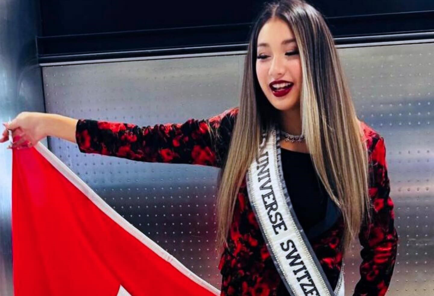 Naima Acosta La Miss Universo Suiza Con Raices Mexicanas Emprende Su Viaje A Tailandia Para Representar A Su Pais En El Certamen Mas Importante Del Mundo