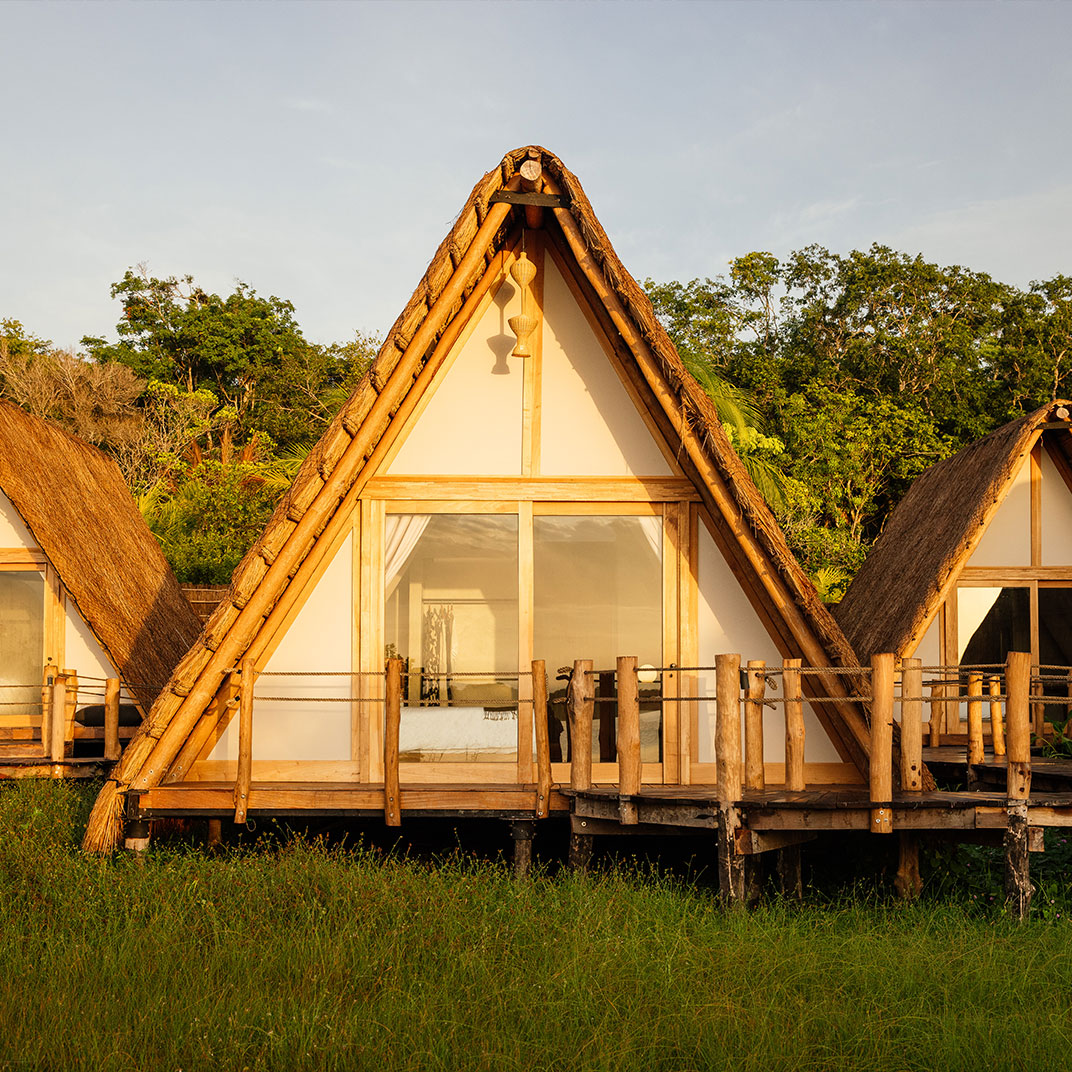 Descubre los nuevos hoteles con llave michelin 2025 que ponen a bacalar en la cima del lujo sostenible la revista del sureste mx Our Habitas Bacalar