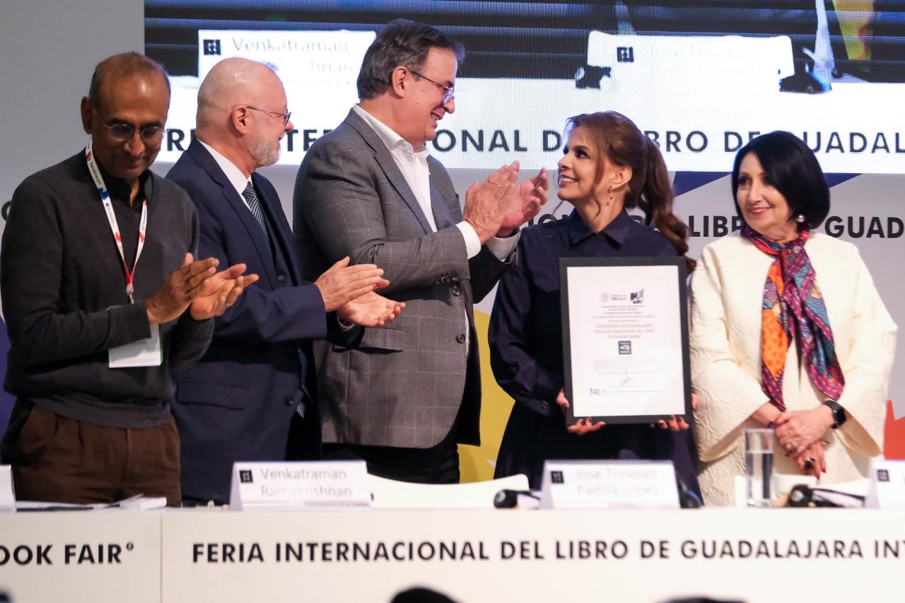 Fil guadalajara 2025: la feria del libro más grande del mundo recibe el sello “hecho en méxico” la revista del sureste mx 592391379 1276418804532475 2272255419602178955 N