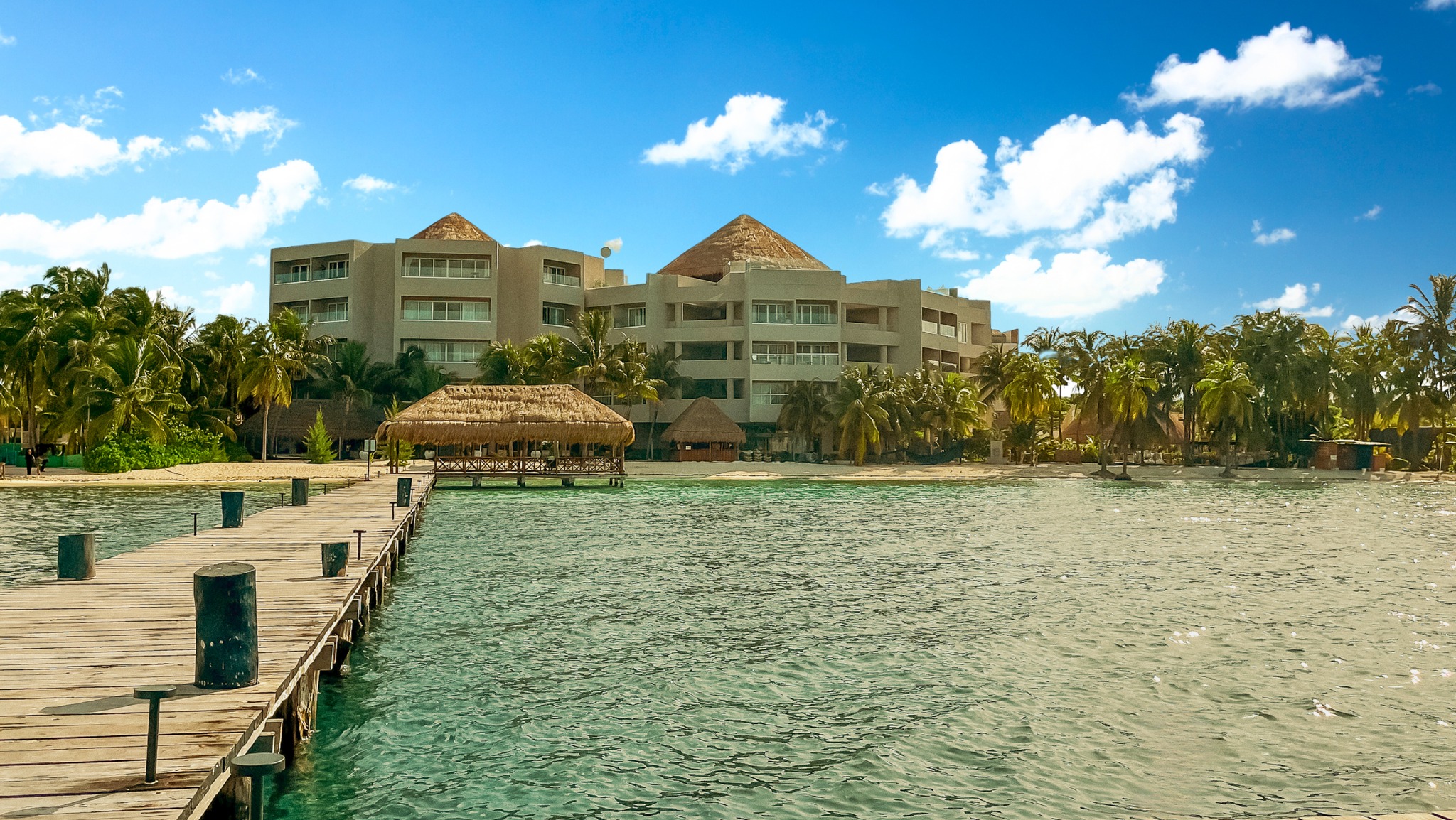 Los 3 Hoteles Mexicanos Que Dominan Los Readers Choice Awards 2025 Y Redefinen El Lujo En El Caribe