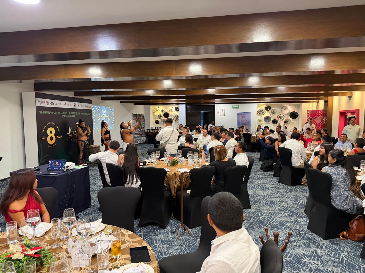 Yucatán: los 'jaguares del turismo 2025' desatan un rugido por la sostenibilidad la revista del sureste mx Whatsapp Image 2025 12 02 At 11.30.01 Am 3