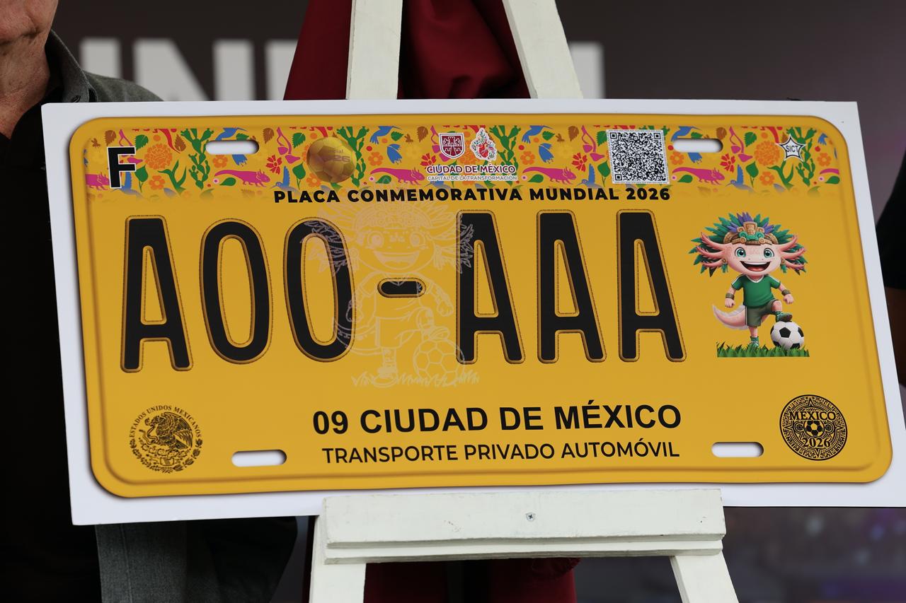 Presenta clara brugada la placa vehicular conmemorativa del mundial 2026; será opcional y de edición limitada la revista del sureste mx Whatsapp Image 2025 12 11 At 10.20.58 Am 2