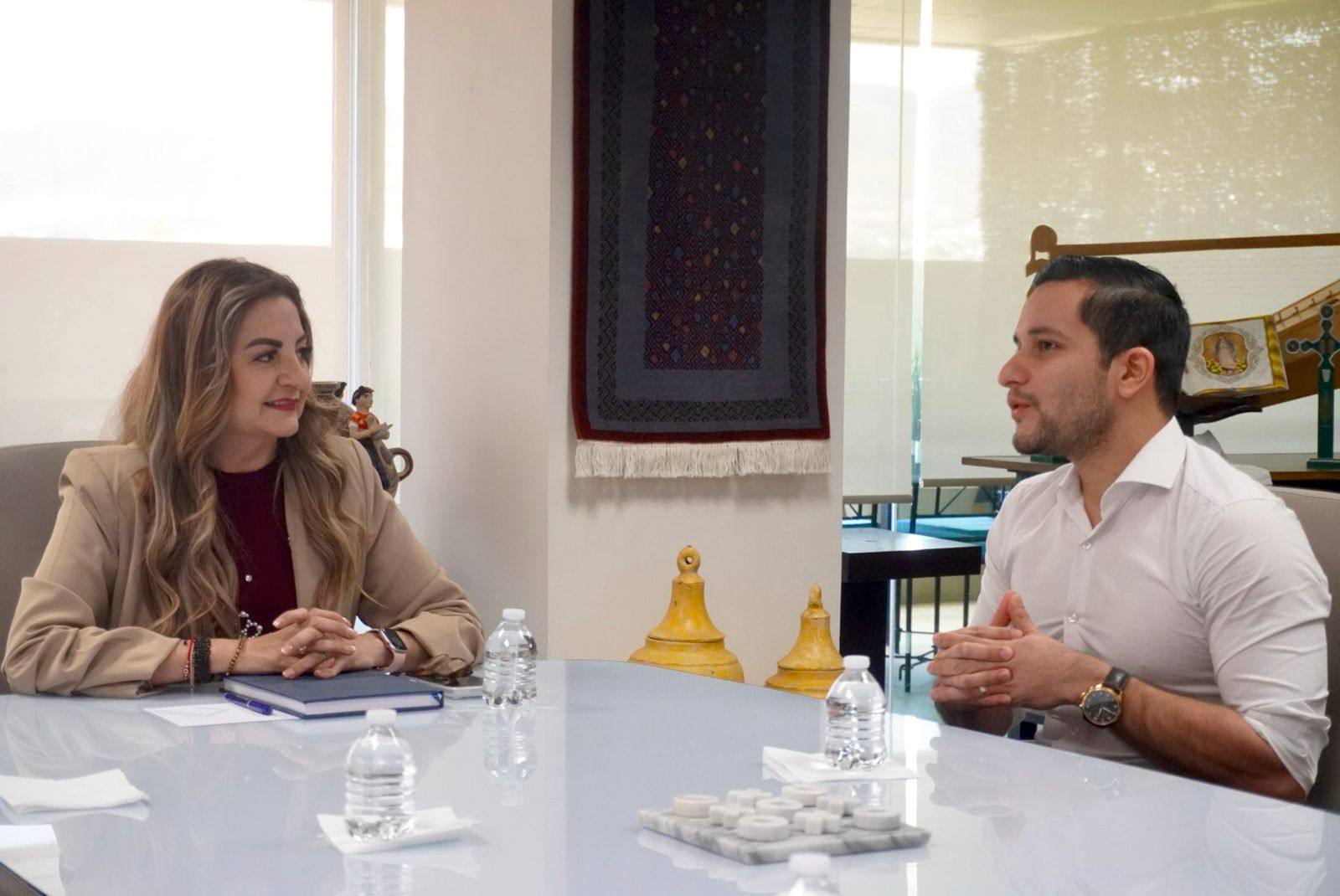 Gobierno de chiapas fortalece cooperación internacional tras reunión con el cónsul honorario de francia la revista del sureste mx 614011259 1185902763708268 1829207611030021842 N