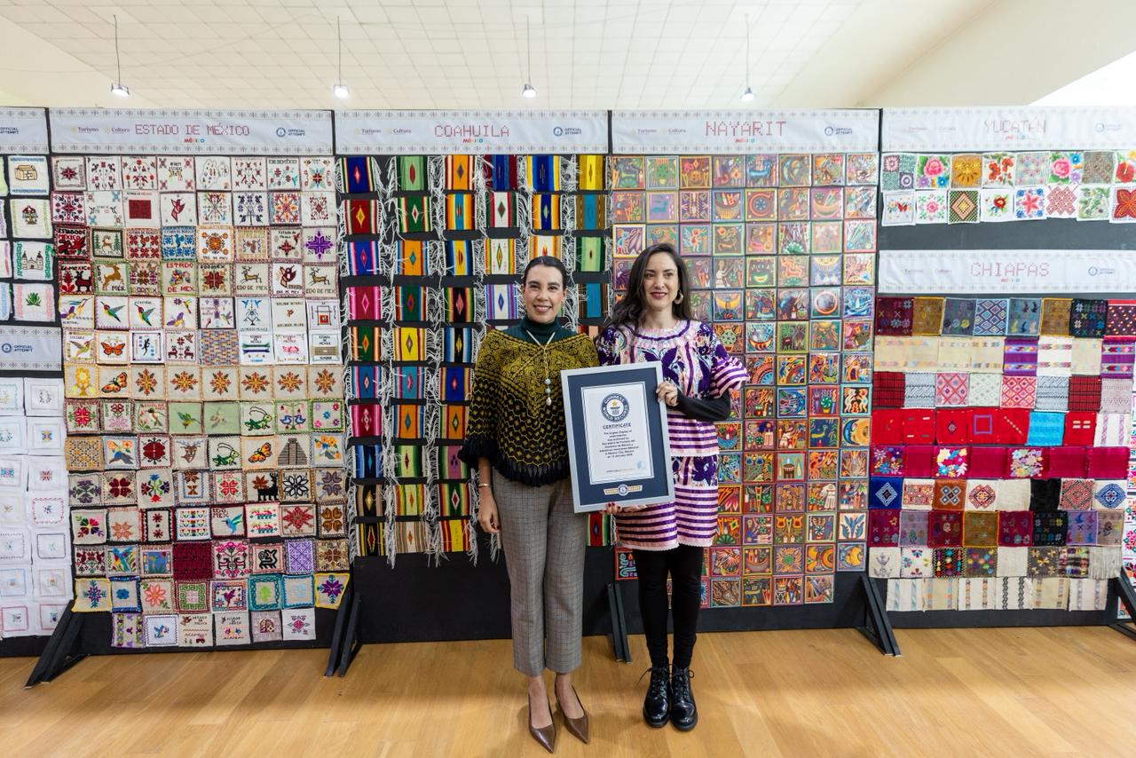 México borda su nombre en la historia: artesanas y artesanos logran récord guinness con la exposición textil más grande del mundo la revista del sureste mx Comunicado 008 4