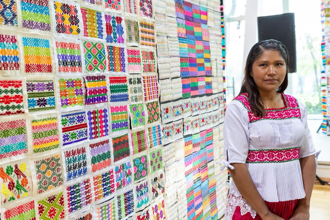 México borda su nombre en la historia: artesanas y artesanos logran récord guinness con la exposición textil más grande del mundo la revista del sureste mx Comunicado 008 8