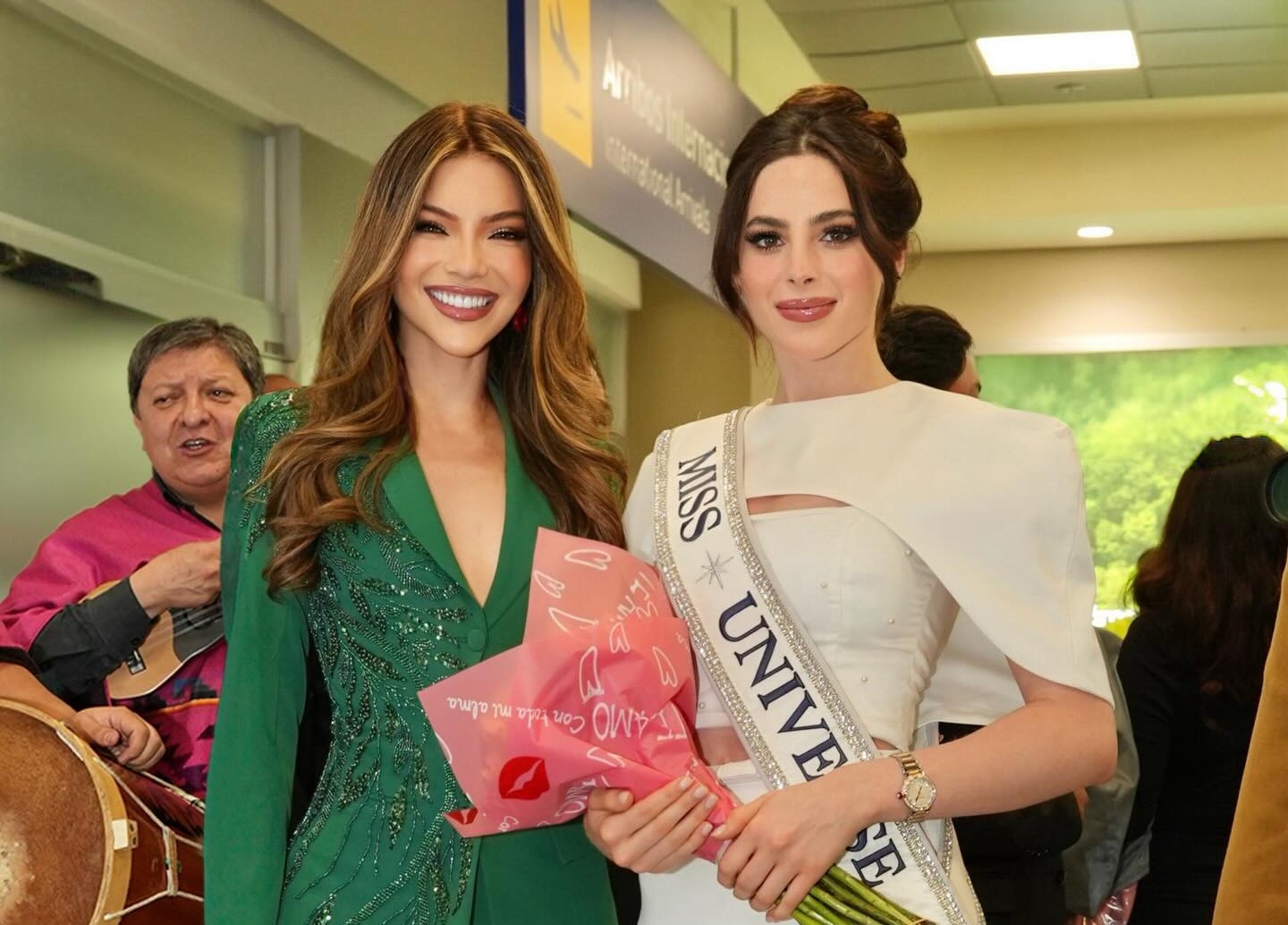 Mara topic sale al rescate de fátima bosch: la verdad tras la polémica en ambato la revista del sureste mx Mara Topic Sale Al Rescate De Fatima Bosch La Verdad Tras La Polemica En Ambato