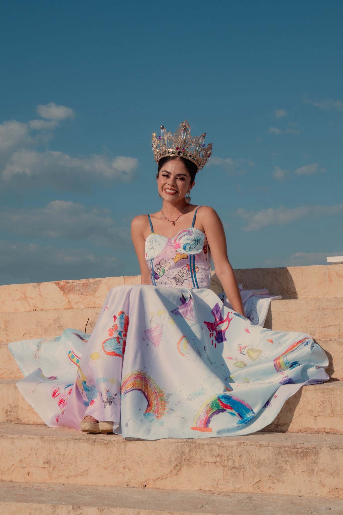 Reina del carnaval de campeche 2026 presume vestido hecho por sus alumnos la revista del sureste mx Reina Del Carnaval De Campeche 2026 Presume Vestido Decorado Por Sus Alumnos