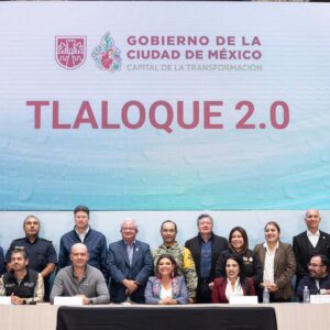 Cdmx duplica inversión hídrica: clara brugada presenta "tlaloque 2. 0" con 3,360 mdp para mitigar inundaciones la revista del sureste mx Fotografía Oficial De La Presentación Del Programa &Amp;Quot;Tlaloque 2.0&Amp;Quot; En La Ciudad De México. En El Centro Del Presídium Se Encuentra La Jefa De Gobierno, Clara Brugada, Acompañada Por El Secretario De Gestión Integral Del Agua, José Mario Esparza, Y Diversos Funcionarios Estatales, Federales (Conagua) Y Mandos Militares.