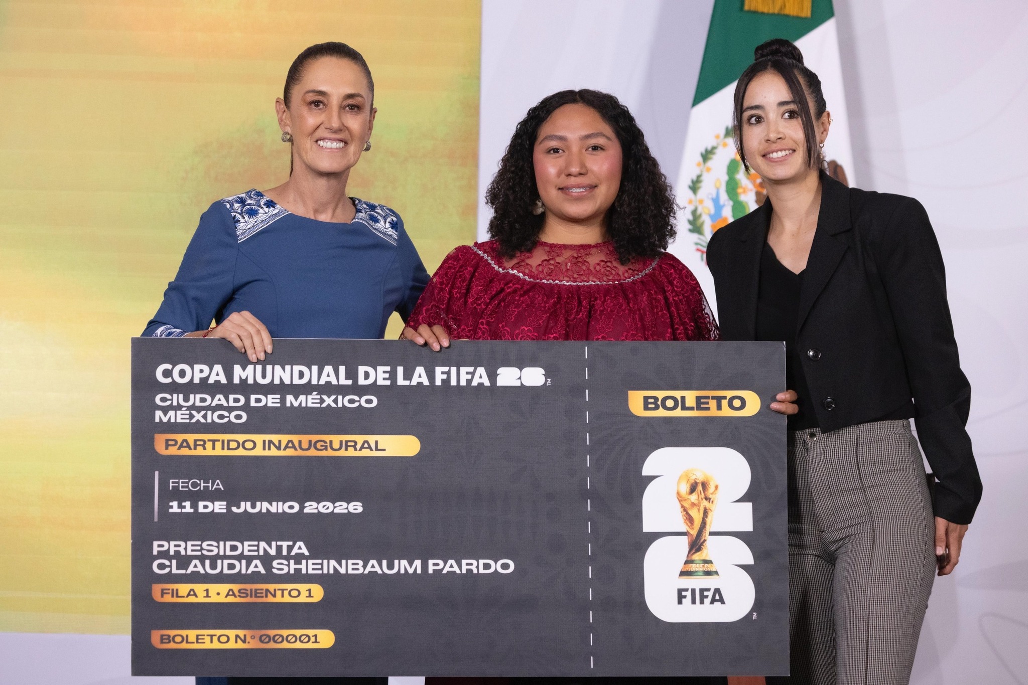 De Veracruz a la inauguración del Mundial 2026: ¿Quién es Yolett Cervantes, la ganadora del "Boleto 001" de Claudia Sheinbaum?