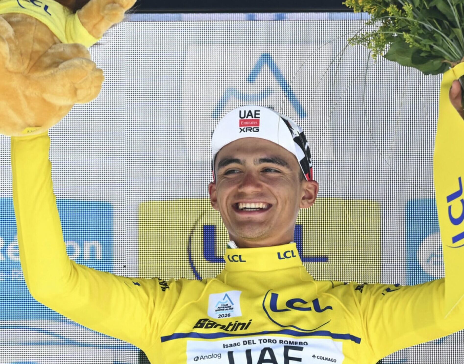 Isaac del Toro, el ciclista mexicano que conquista los Alpes franceses y escala al Top 3 mundial