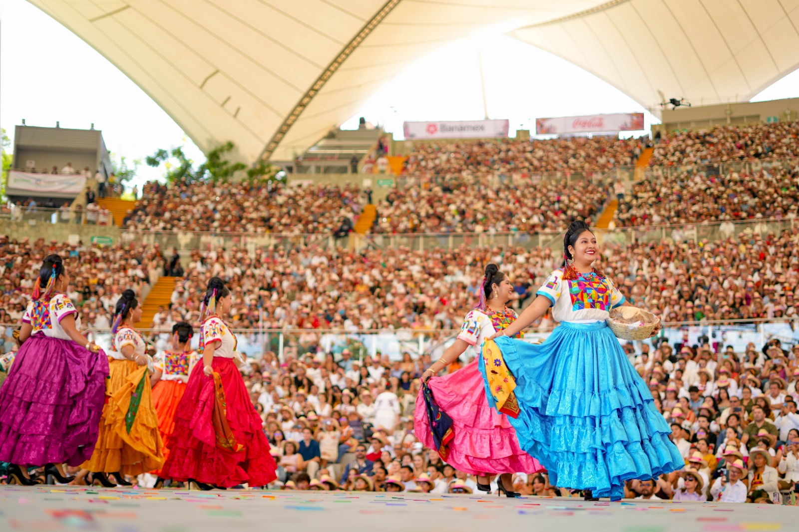 Oaxaca: turismo, gastronomía, cultura y qué hacer la revista del sureste mx Los Pueblos De Oaxaca Deslumbran En La Octava Del Lunes Del Cerro