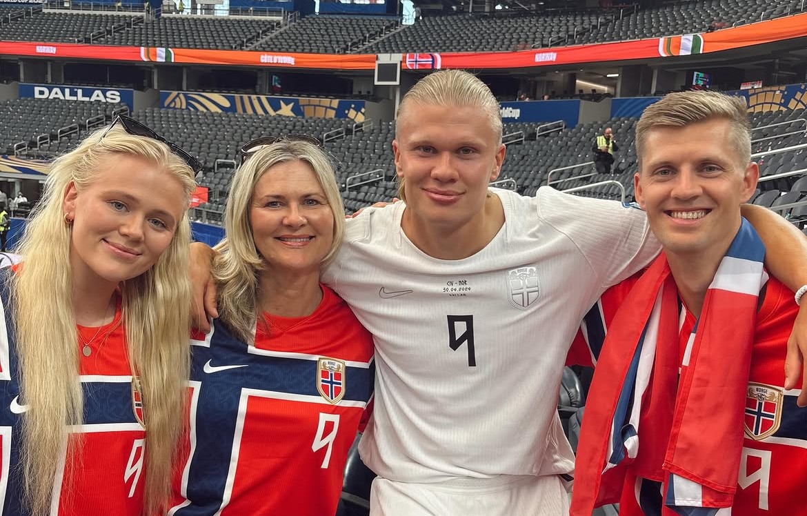 ¿Quién es Gabrielle Braut Haaland, la hermana mayor del goleador noruego que sorprende por su increíble parecido físico?