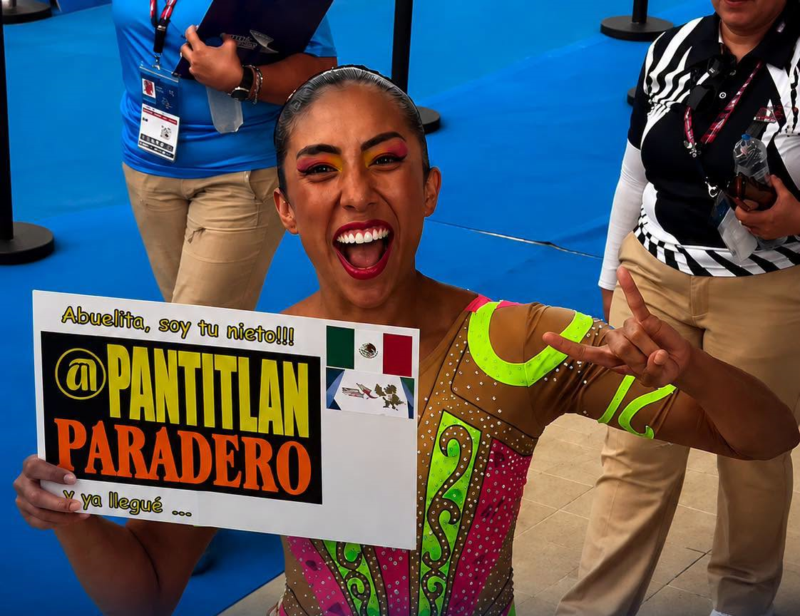 ¡El folclore mexicano conquistó el podio! De Pantitlán para el mundo: la historia detrás del letrero de microbús que acompañó el oro de Joana Jiménez