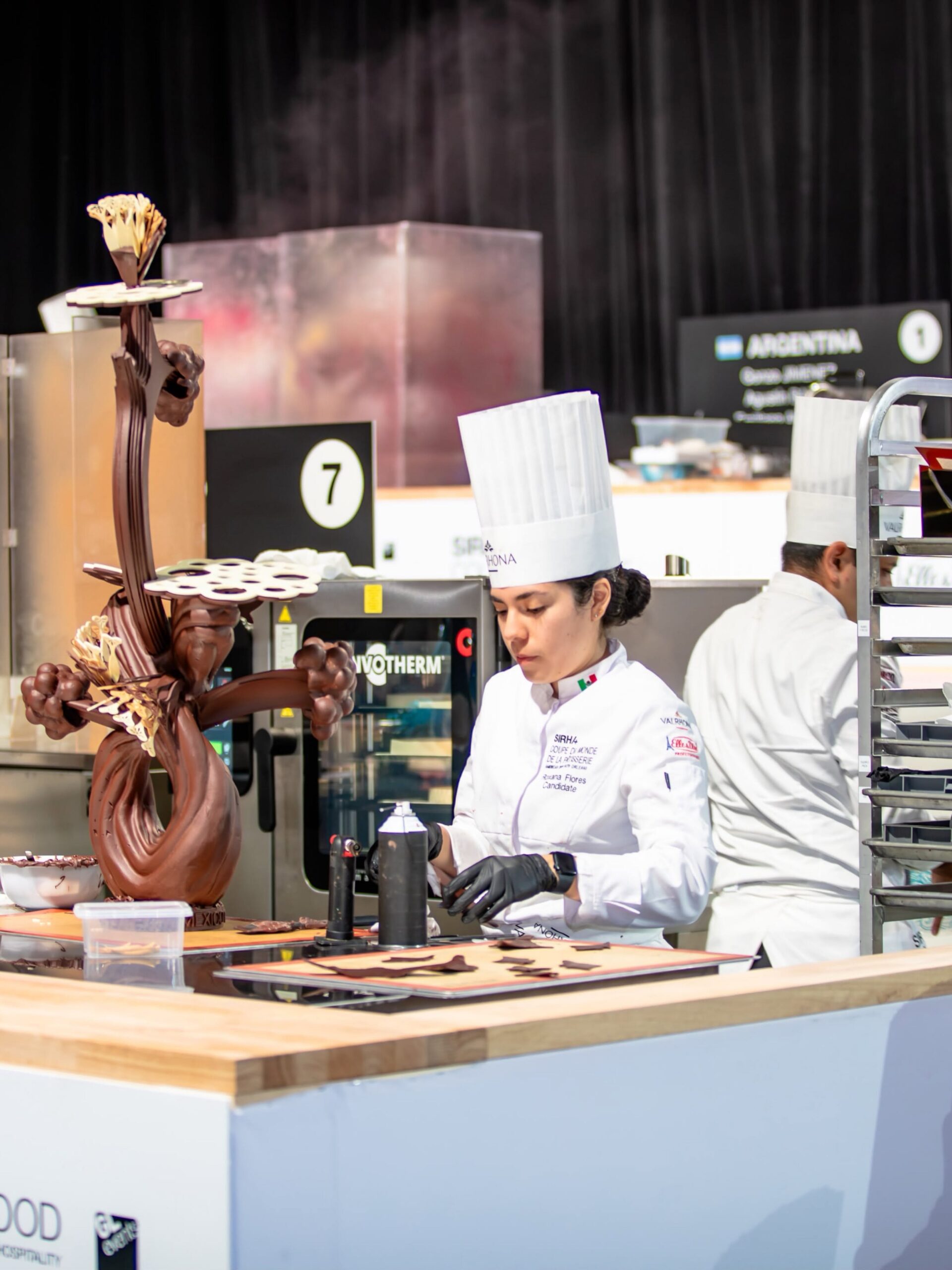 Orgullo Veracruzano En La Alta Gastronomia Roxana Flores Clasifica Con Mexico Copa Del Mundo De Pasteleria 2027