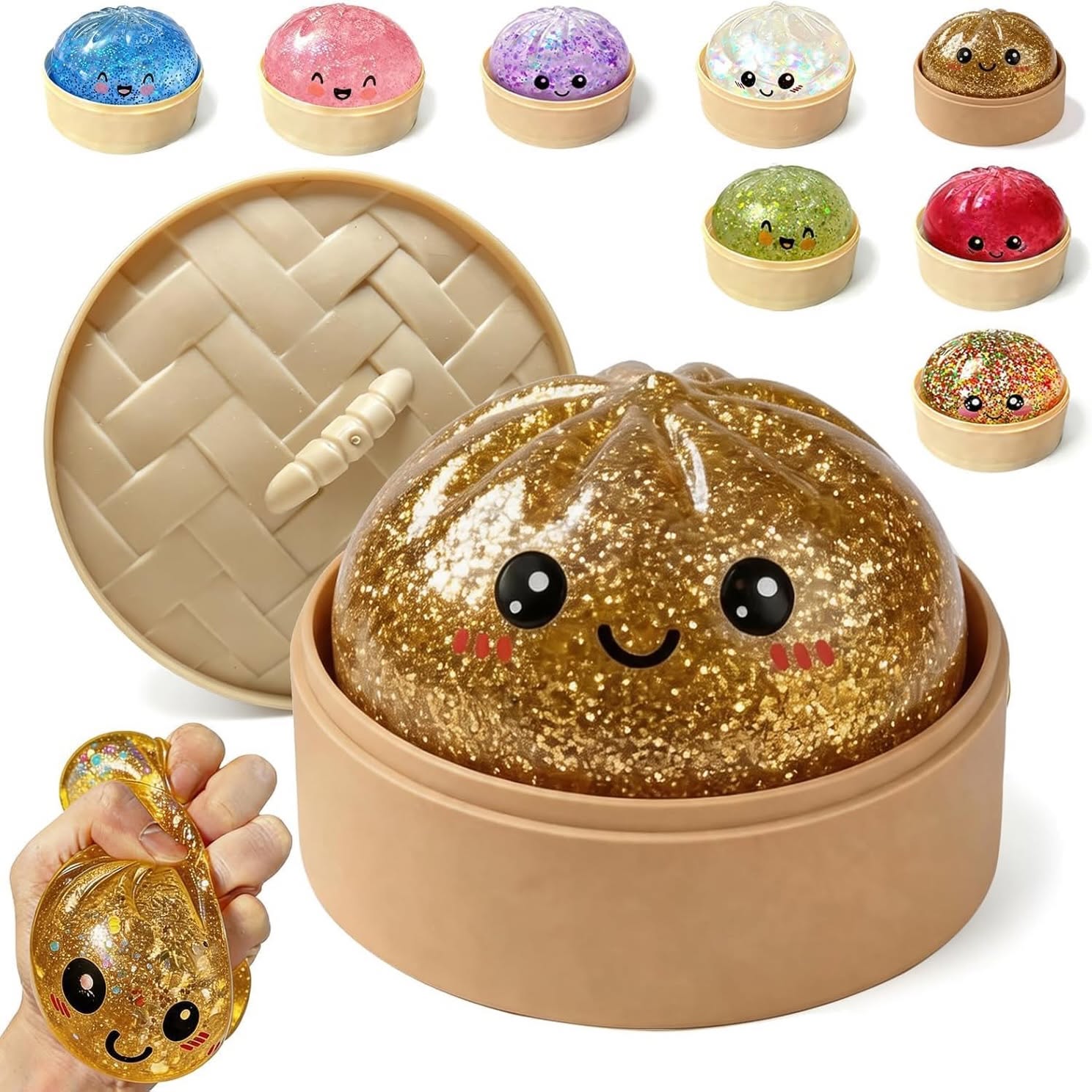 Juguetes Blandos Tipo &Quot;Squishy&Quot; Con Forma De Dumpling Dentro De Sus Pequeñas Cajas De Vapor Y Una Mano Apretando Uno De Ellos.