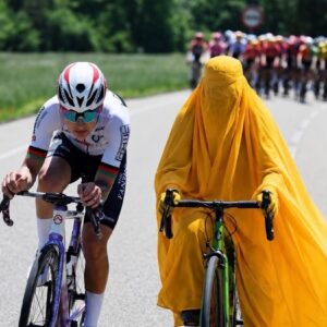 De las sombras al podio: la inspiradora historia de fariba hashimi, la ciclista afgana que desafió a los talibanes para ganar la medalla de plata en los juegos asiáticos la revista del sureste mx De Las Sombras Al Podio La Inspiradora Historia De Fariba Hashimi La Ciclista Afgana Que Desafio A Los Talibanes Para Ganar La Medalla De Plata En Los Juegos Asiaticos