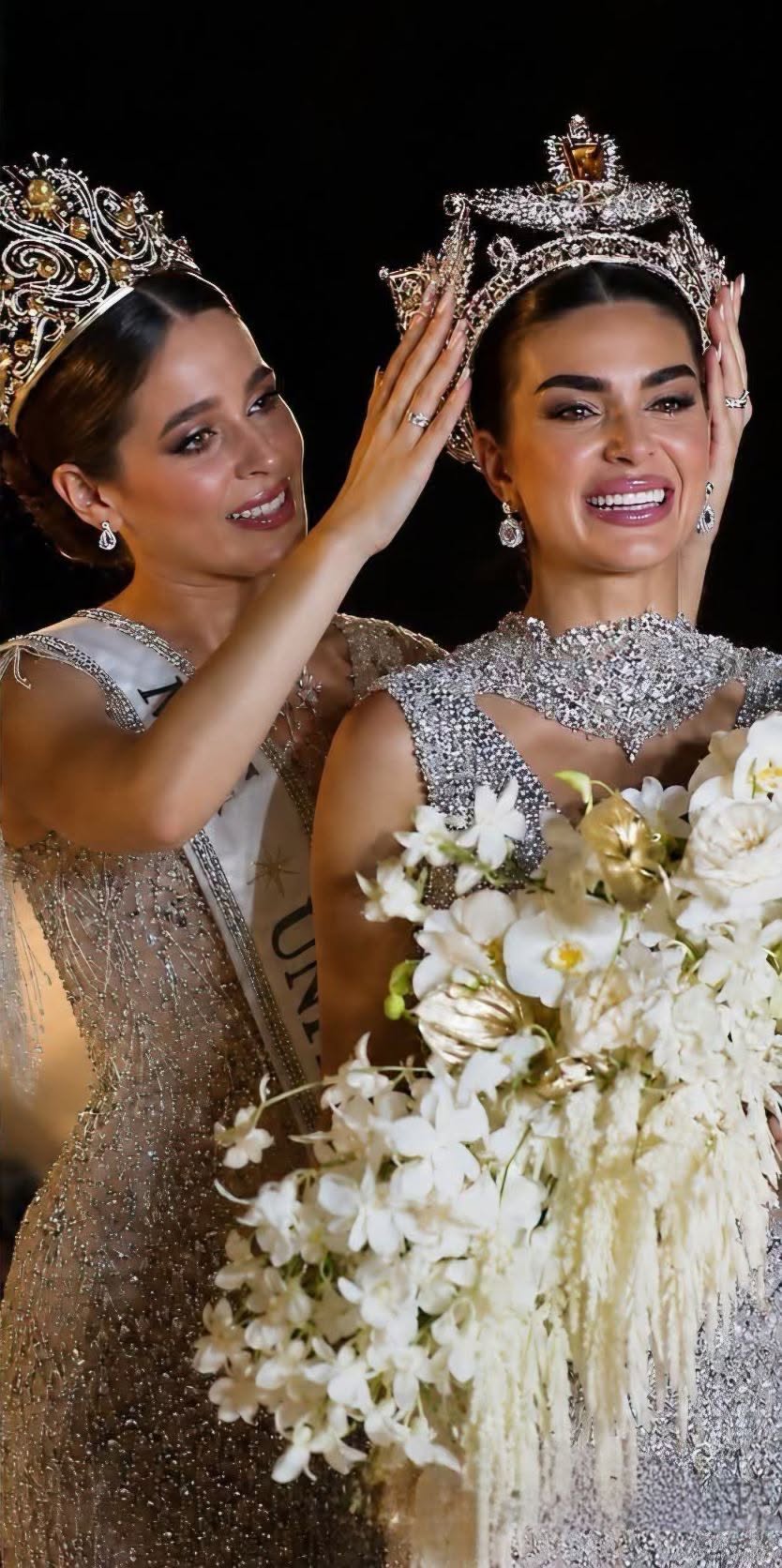 Coronación De María Vargas Como Miss Universe México 2026 Por La Reina Saliente Fátima Bosch.