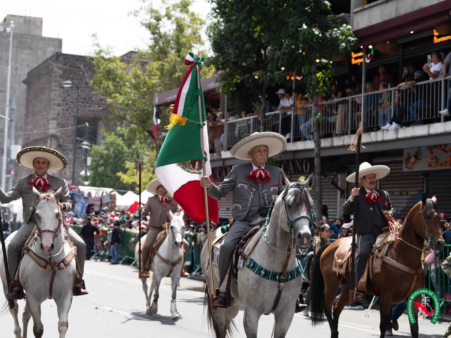 ¿por qué el charro mexicano no se quita el sombrero frente a la bandera o durante el himno nacional? La revista del sureste mx ¿Por Que El Charro Mexicano No Se Quita El Sombrero Frente A La Bandera O Durante El Himno Nacional 2