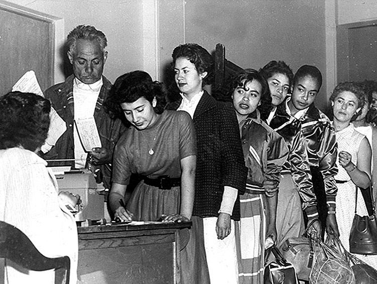 A 73 Años De La Reforma Constitucional Del 17 De Octubre: El Histórico Avance Hacia El Sufragio Femenino En México