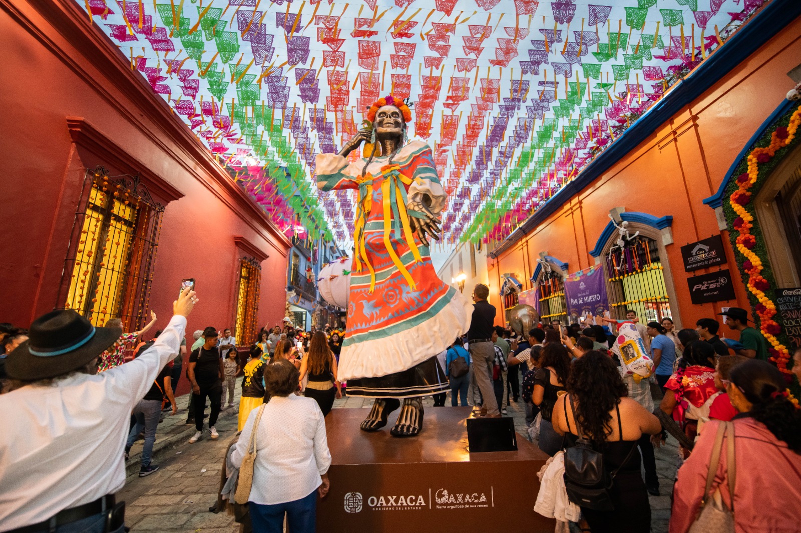 Conoce los tres concursos que derrocharán creatividad, cultura y tradición durante Día de Muertos en Oaxaca