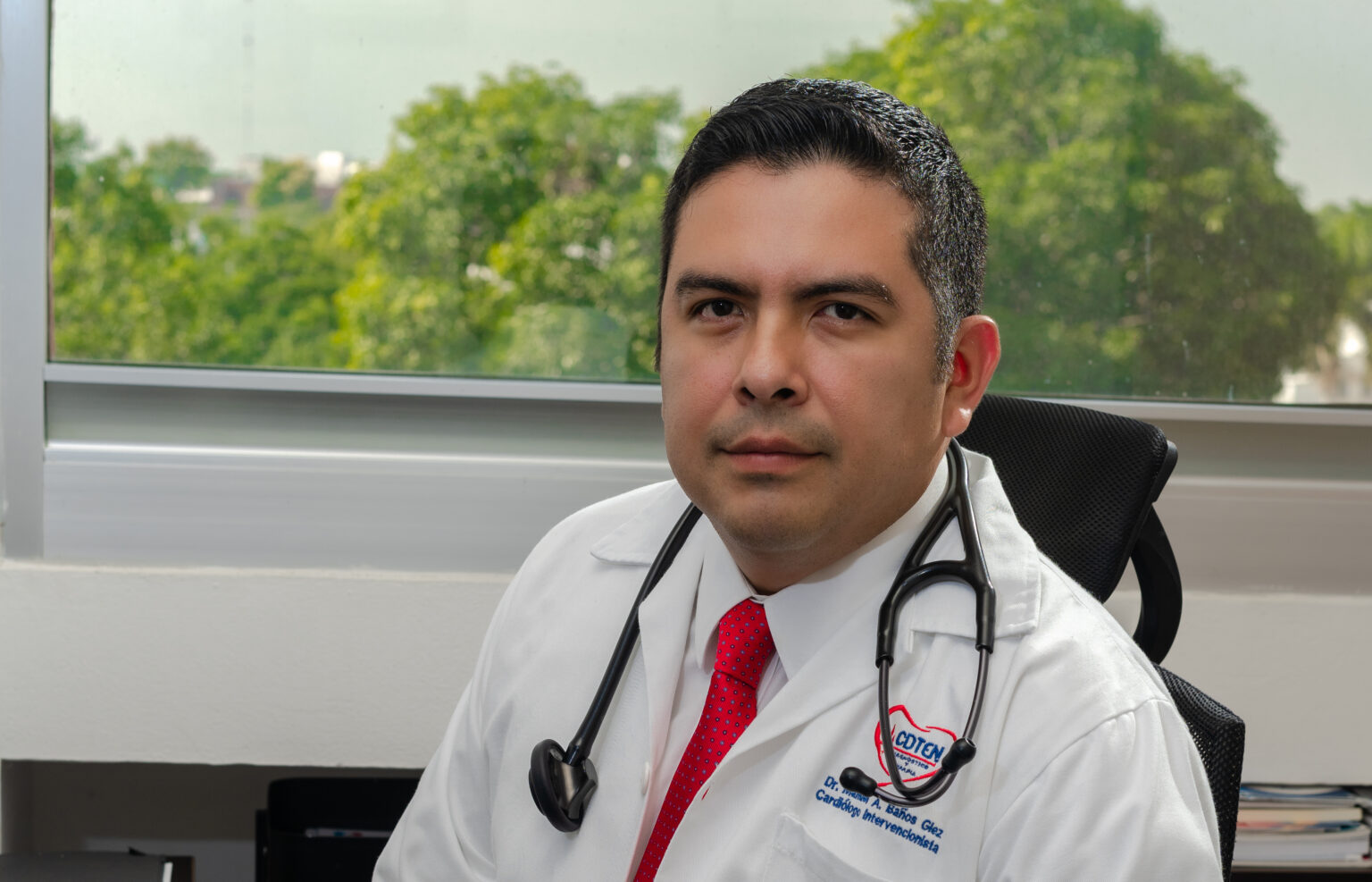 Día Del Médico En México: Conoce La Trayectoria De Los Especialistas Que Hicieron Historia Y Transforman La Salud En El Sureste