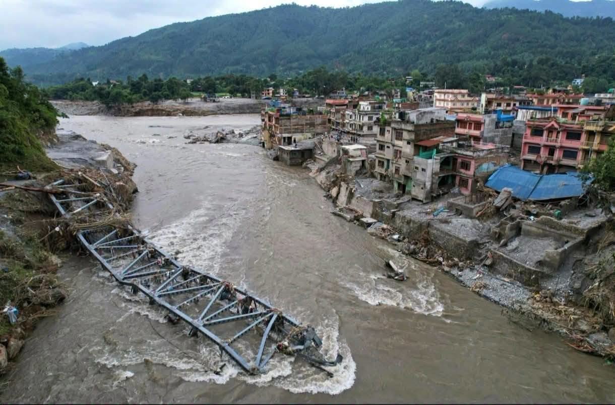 Inundación en Nepal arrasa viviendas y puentes: emergencia por crecida del río Budhi Gandaki